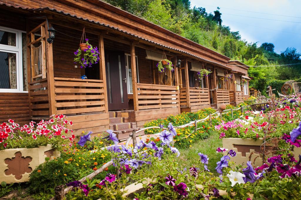 Bilya Richky Hotel Kamianets-Podilskyi Εξωτερικό φωτογραφία
