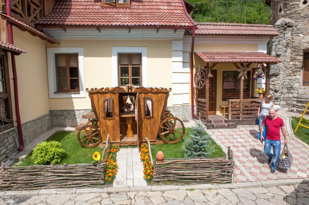 Bilya Richky Hotel Kamianets-Podilskyi Εξωτερικό φωτογραφία