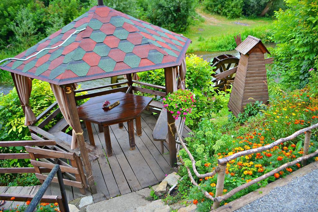 Bilya Richky Hotel Kamianets-Podilskyi Εξωτερικό φωτογραφία