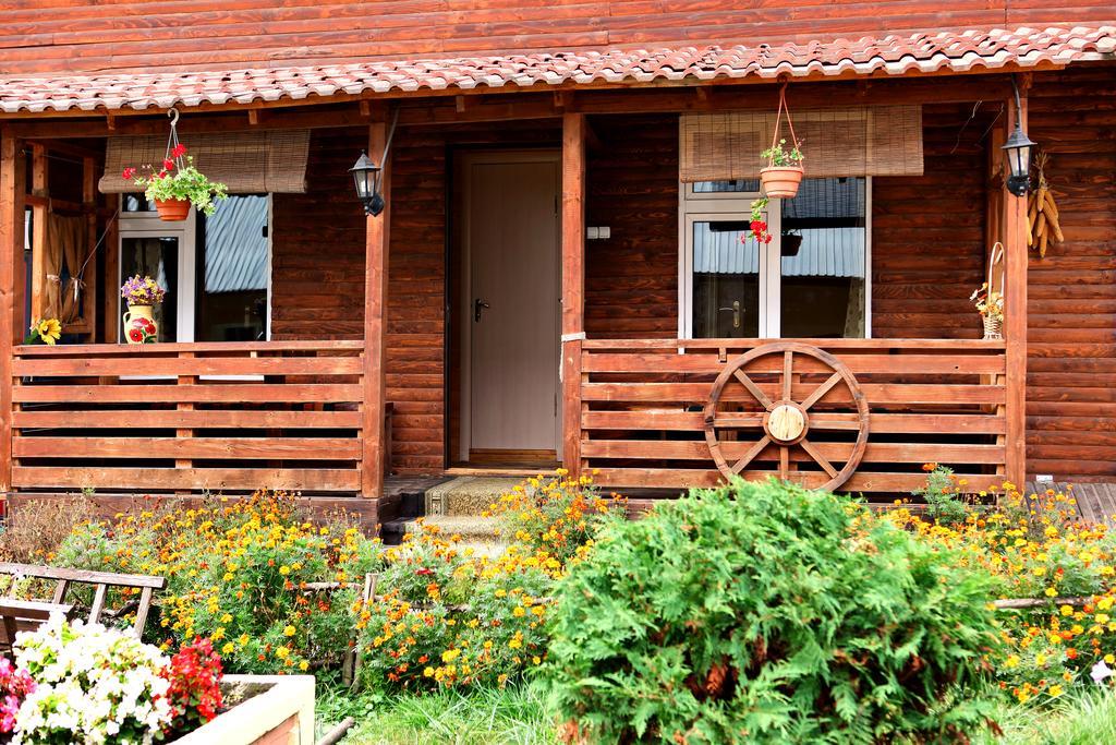 Bilya Richky Hotel Kamianets-Podilskyi Εξωτερικό φωτογραφία